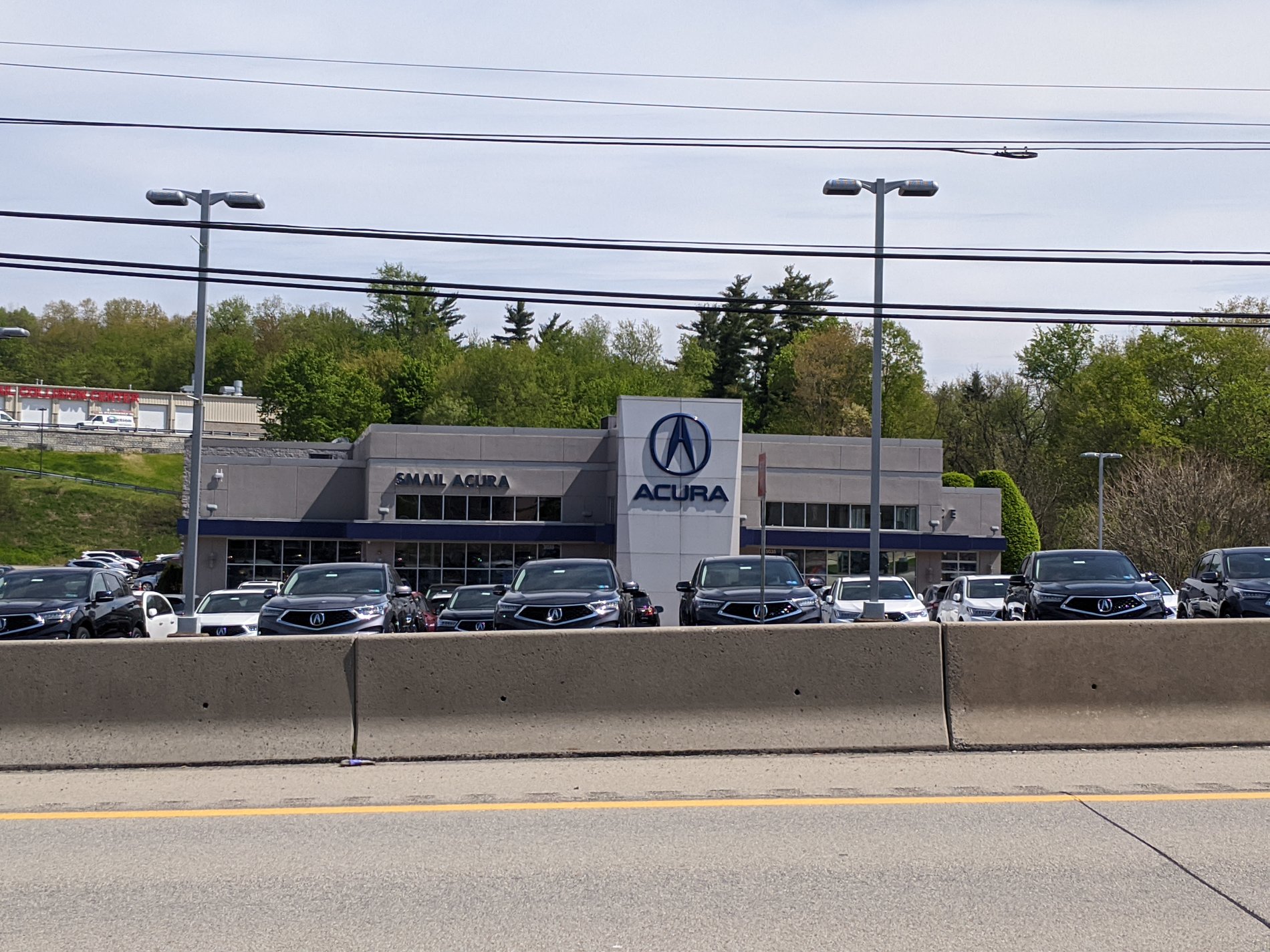 Smail Acura