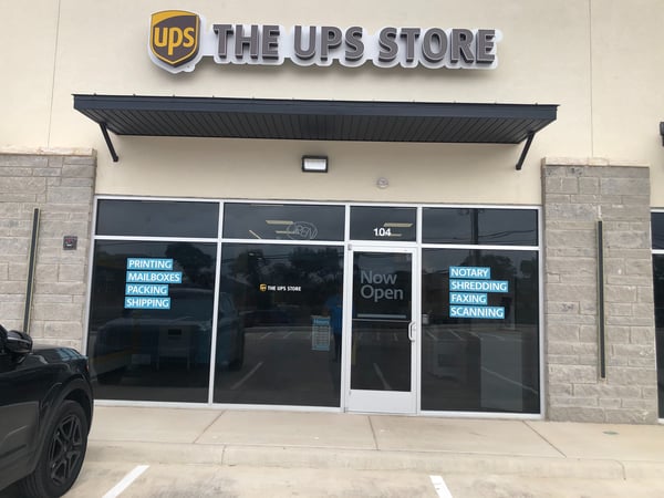 Facade of The UPS Store Green Plaza at Evans