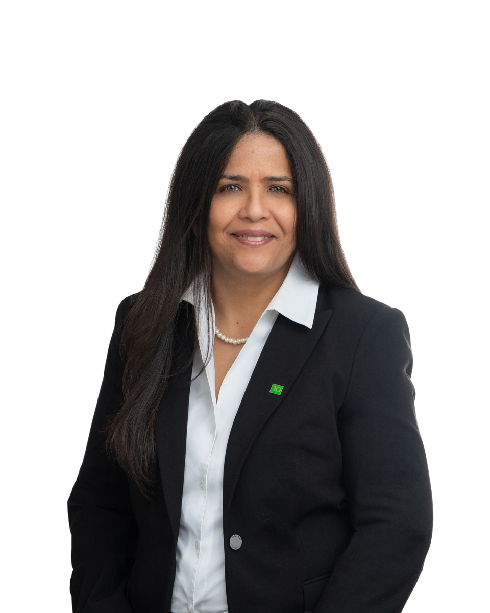 Headshot of Regina Moreira - TD Wealth Financial Advisor