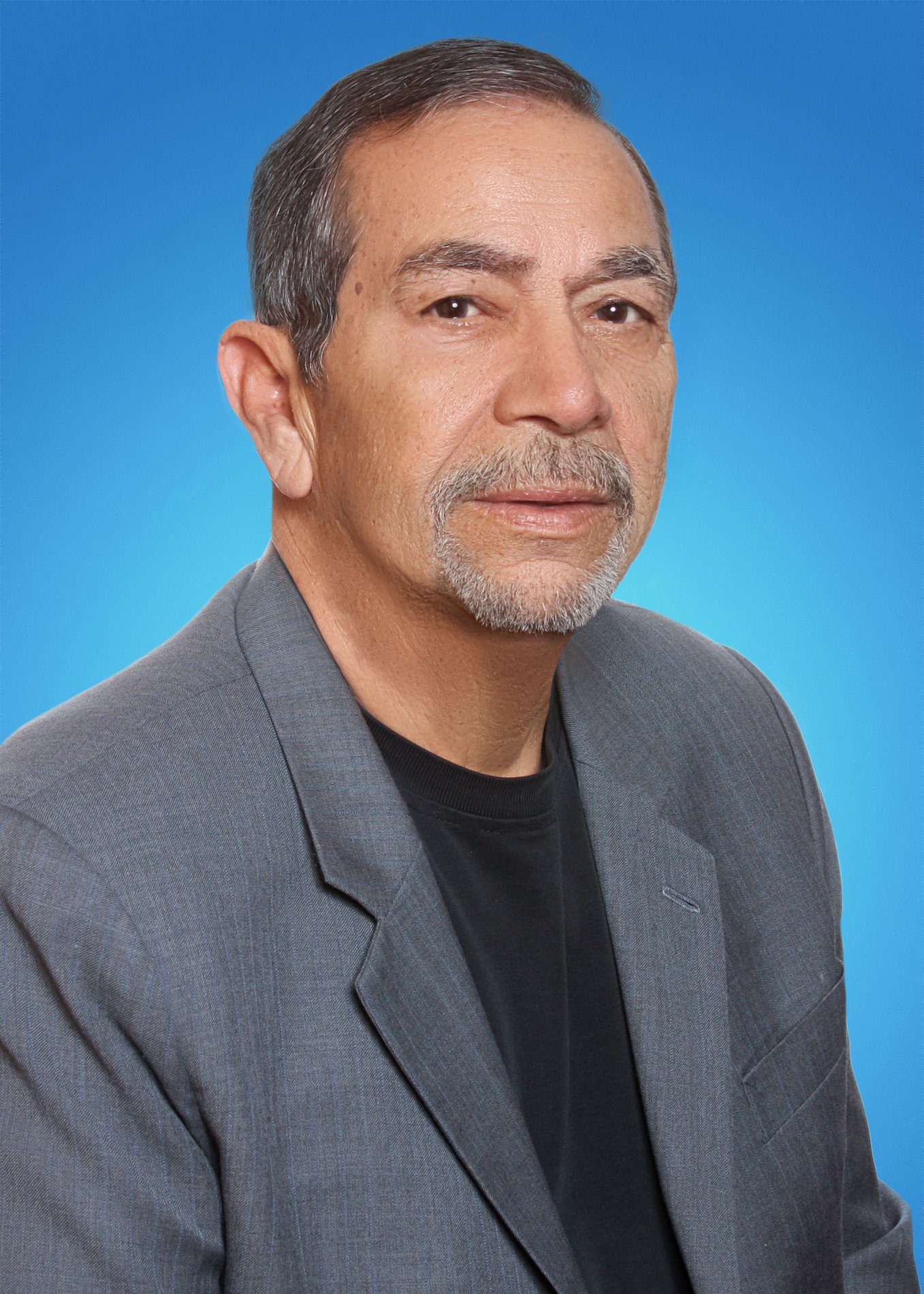 Luis C. Martinez Downey, CA