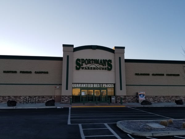 The front entrance of Sportsman's Warehouse in Walla Walla