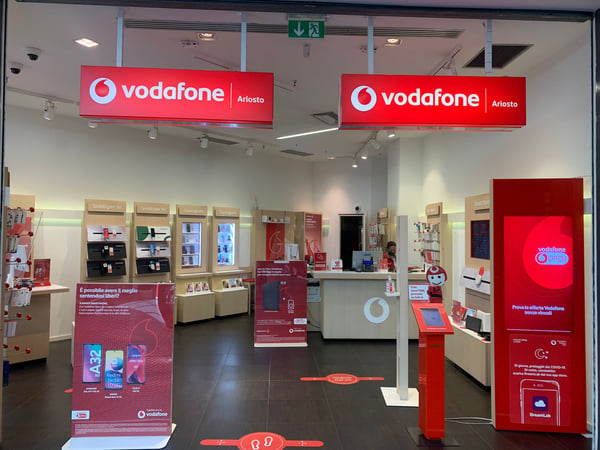 Vodafone Store | Ariosto