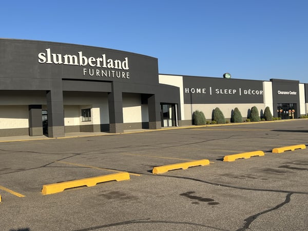 Minot Slumberland Exterior