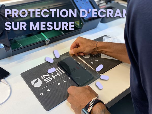 Protégez vos écrans avec précision ! Nous découpons vos protections d'écrans pour tout types d'appareils: smartphones, tablettes, montres, etc.