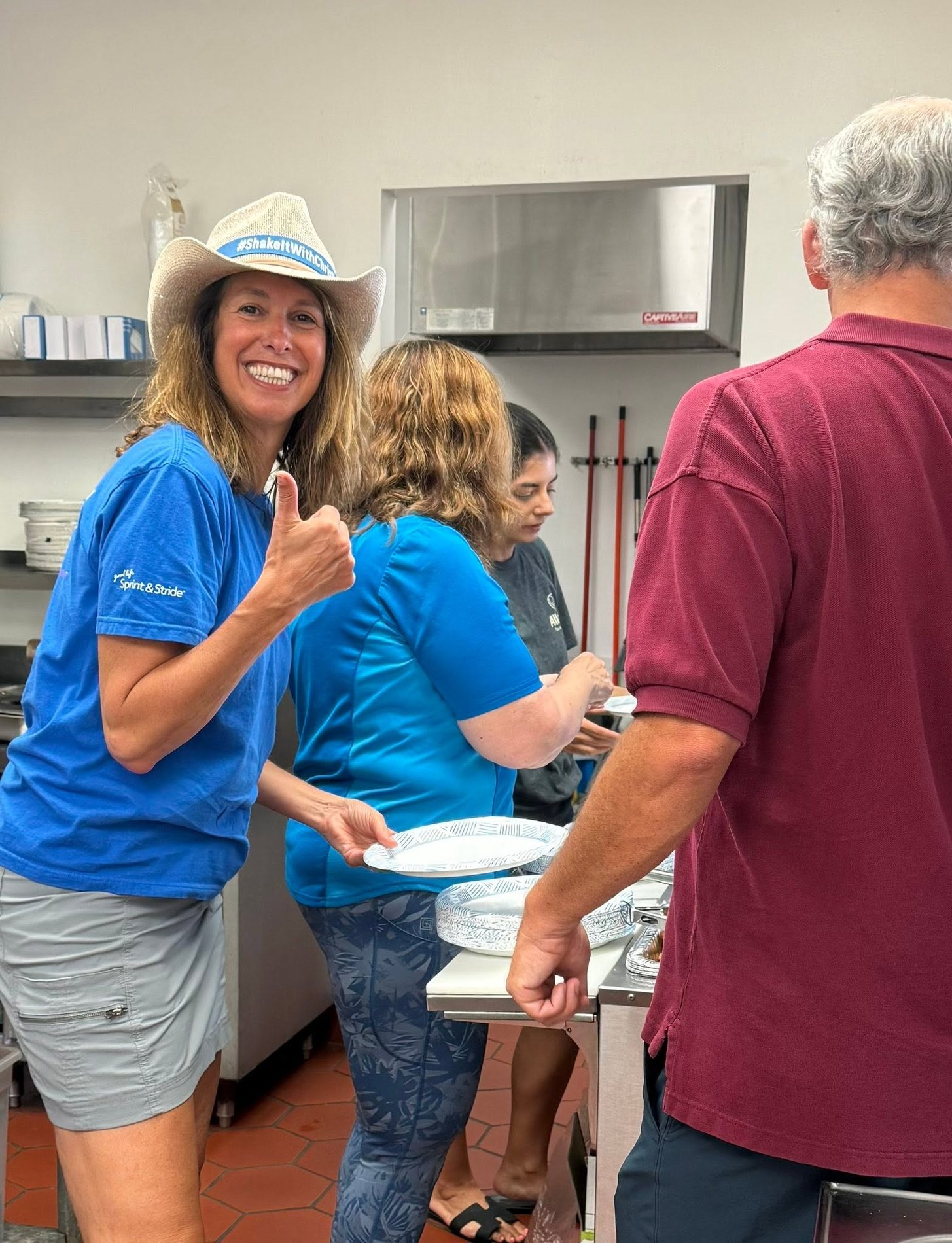 Virginia Car and Home Insurance Allstate Agent, Christine Angles, volunteering at the NVFS Serve shelter. A tradition she has proudly done every year since 2012.