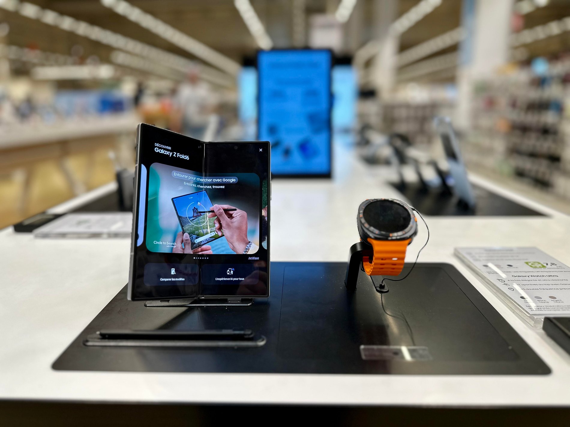 Samsung Galaxy Fold6 et Samsung galaxy Watch Ultra