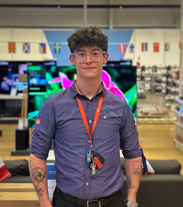 Vincent assistant manager du magasin Boulanger Toulouse Colomiers