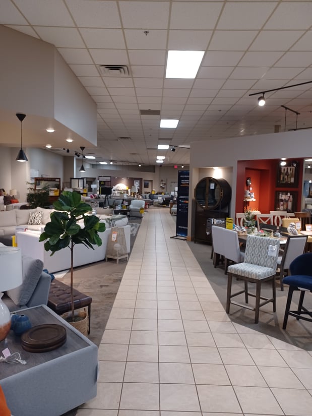 Slumberland Furniture Store in Springfield,  MO - Showroom