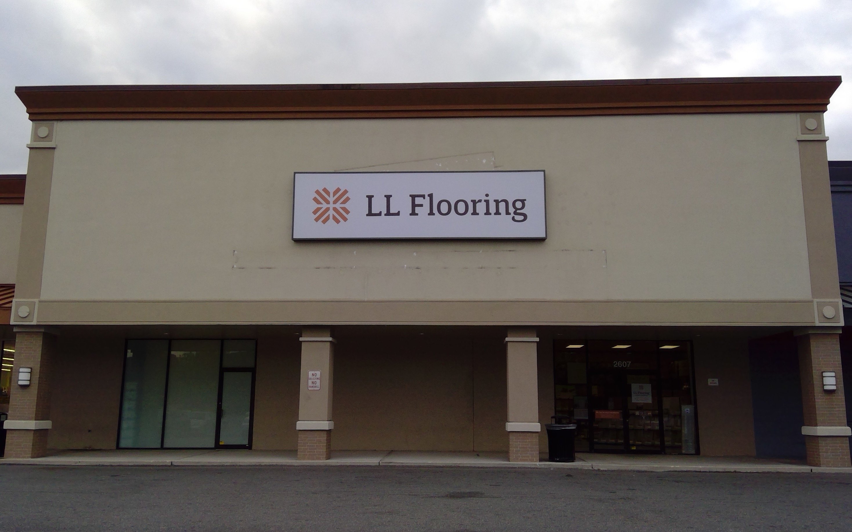 LL Flooring (Lumber Liquidators) 1385 Gainesville 2607 NW 13th Street