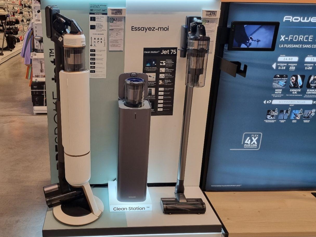 Aspirateur Balai Samsung du magasin Boulanger Arras