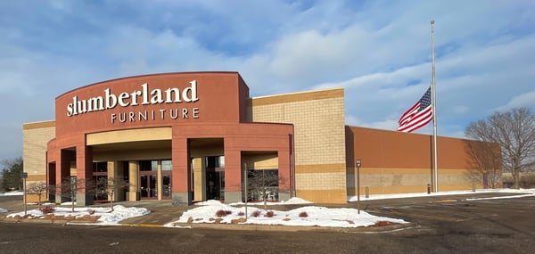 Slumberland Furniture Store in Maplewood,  MN - Storefront Street view