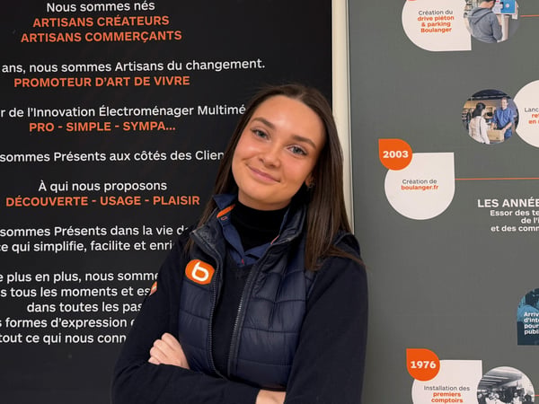 Julie, Assistante Manager