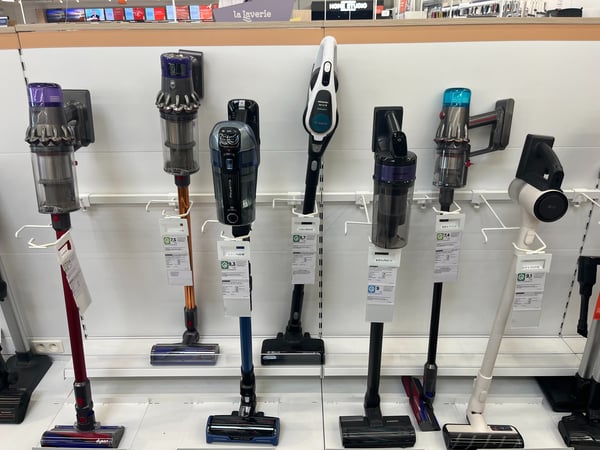 Aspirateur balai