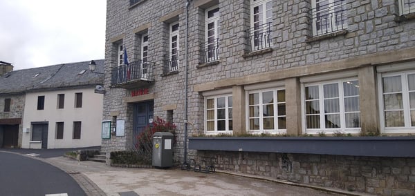 Photo du point La Poste Agence Communale LANOBRE Mairie