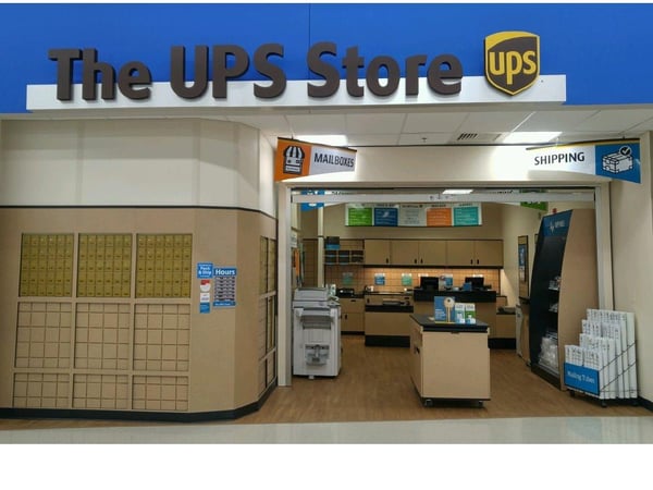 Facade of The UPS Store Springfield - Prairie Crossing