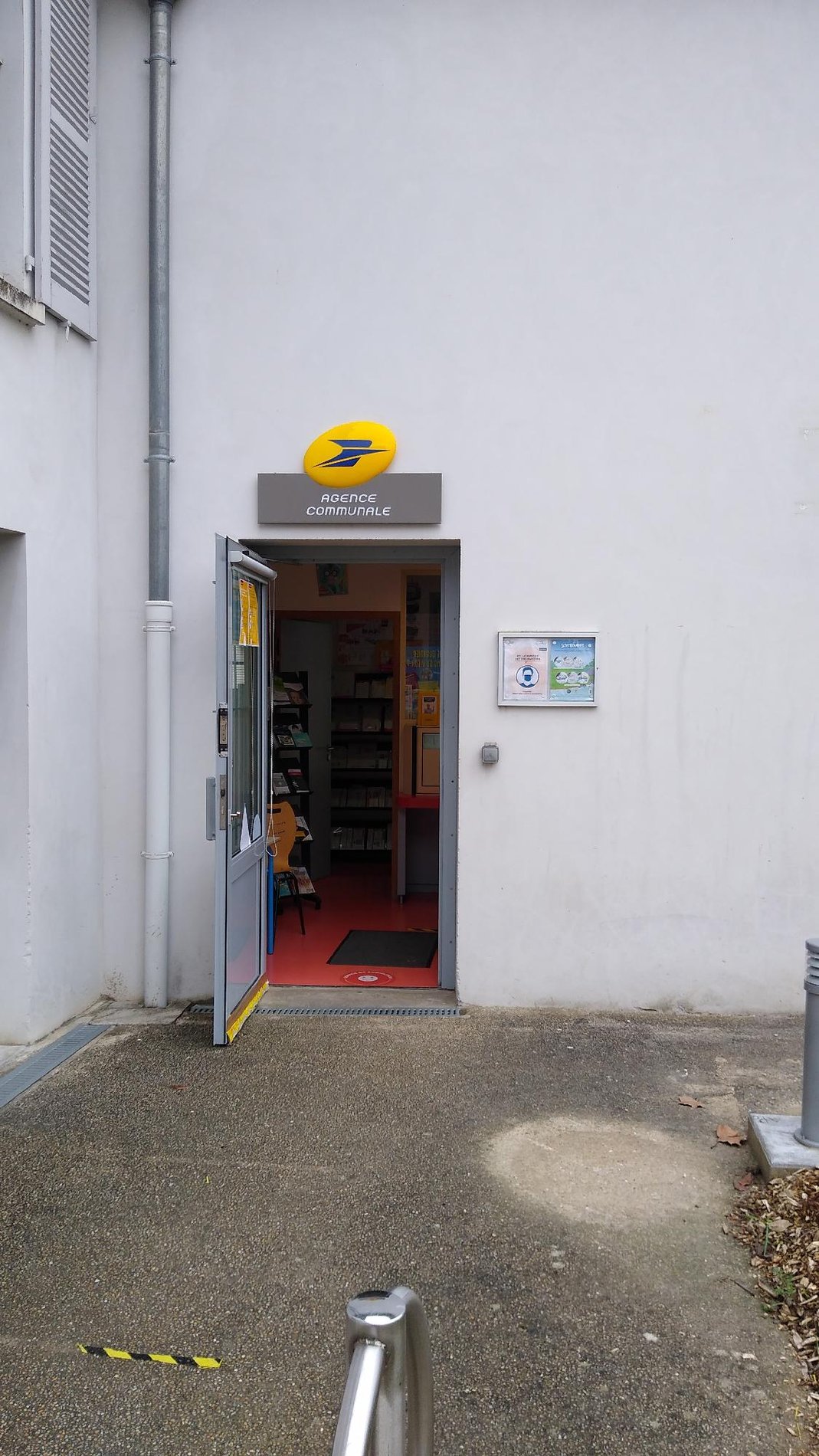 La Poste Agence Communale TREMBLAY EN FRANCE Mairie (93290) La Poste