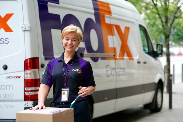 Услуги FedEx по перевозке грузов. Экспресс-доставка по всему миру.