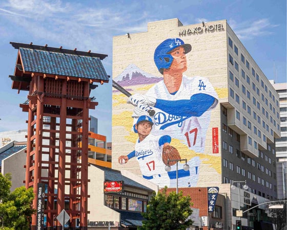 都ホテル ロサンゼルスの大谷翔平選手の迫力あるウォールアート