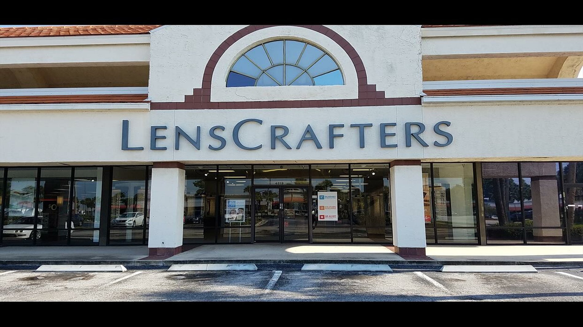 glasses store near me