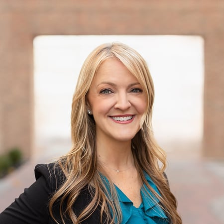 Photo of Kristen Thomas