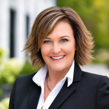 Photo of Shannon Thomason