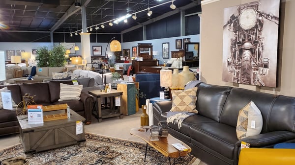 Slumberland Furniture Store in Rice Lake,  WI - Living Room Vignette