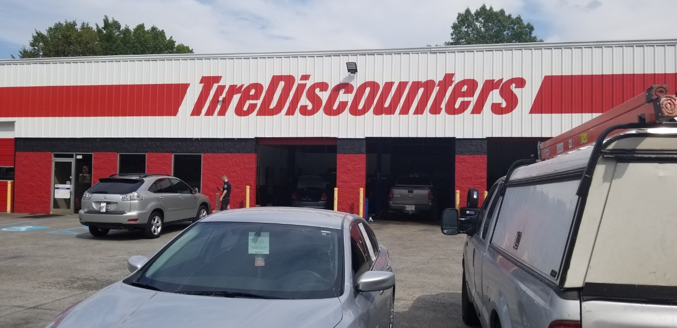 Tire Discounters Thornton Avenue tires, alignment, brakes, autoglass