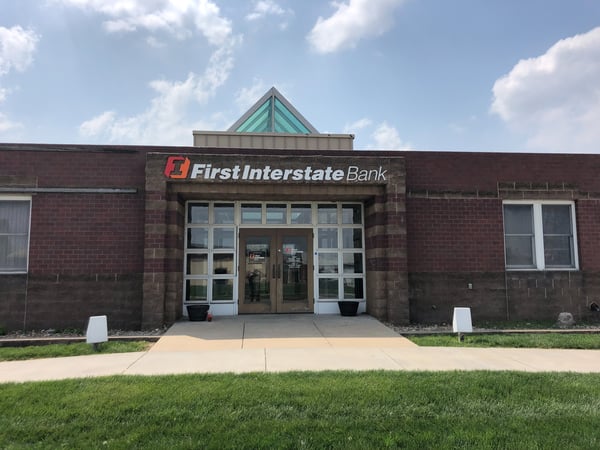 Exterior image of First Interstate Bank in Sidney, IA.
