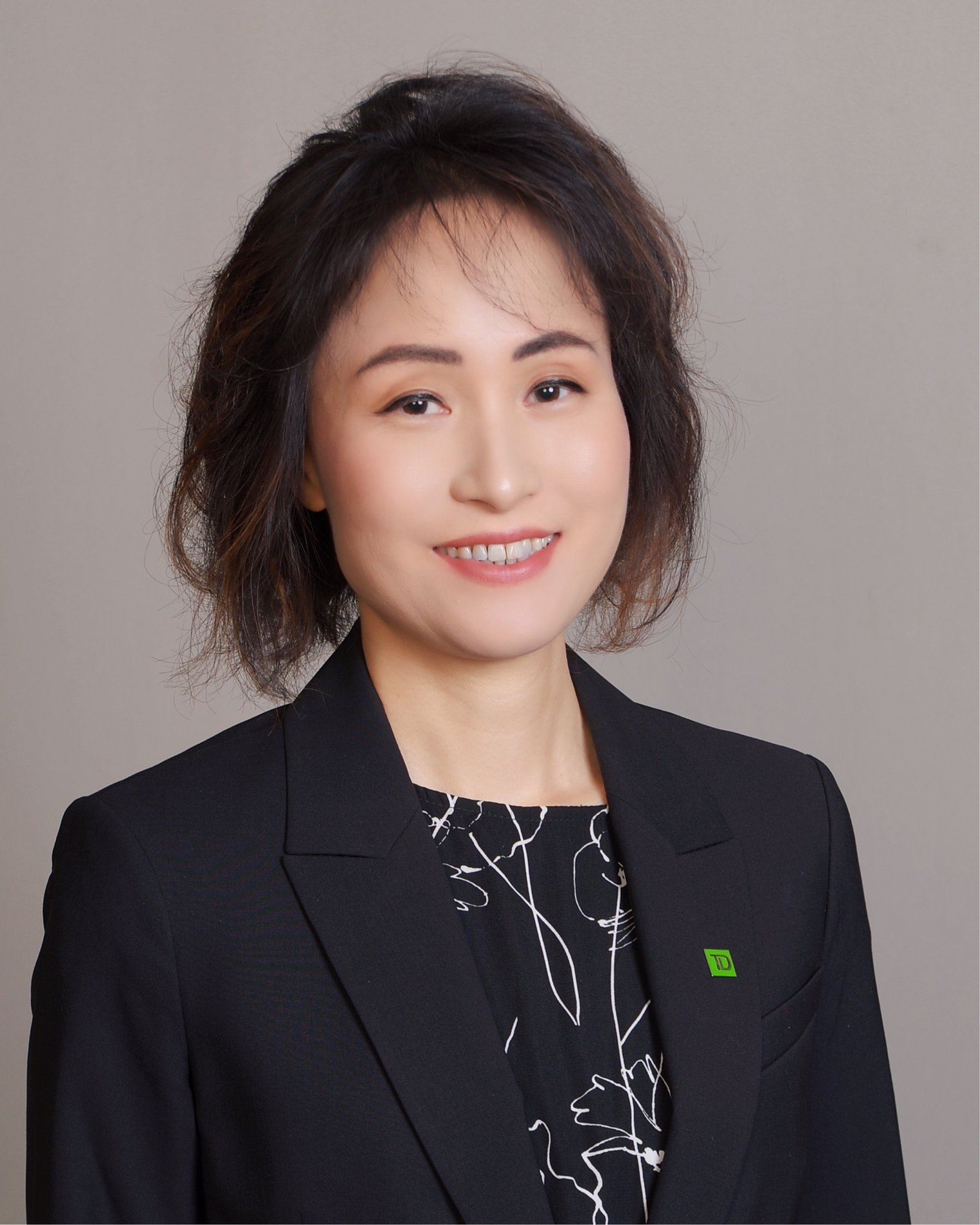 Headshot of Yoonie Cho- TD Wealth Financial Advisor