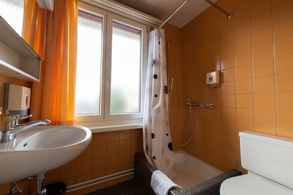 Badezimmer Einzelzimmer / Beispiel