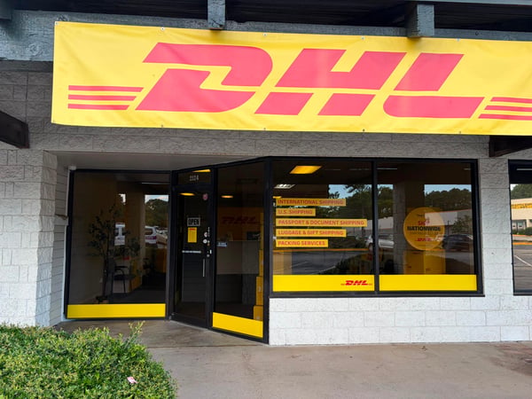 DHL hero section