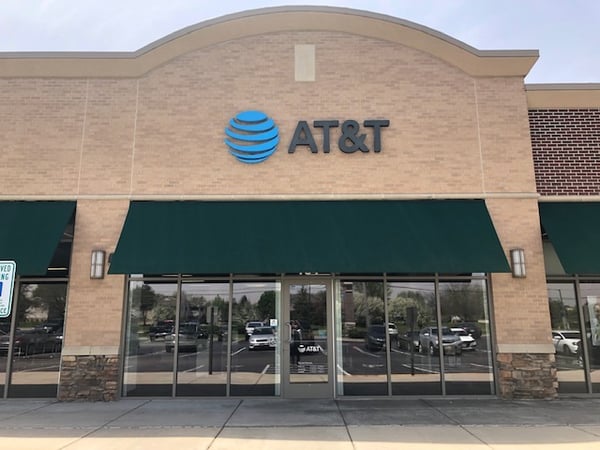 AT&T Store - Pleasant Prairie – iPhone SE w/ Curbside Pickup - Pleasant ...