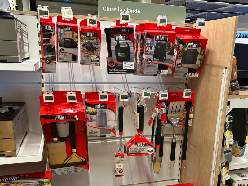 Notre gamme d'accessoires Weber chez Boulanger Vitrolles, dans le centre commercial, à côté de Marseille, Aix-en-Provence et Plan de Campagne