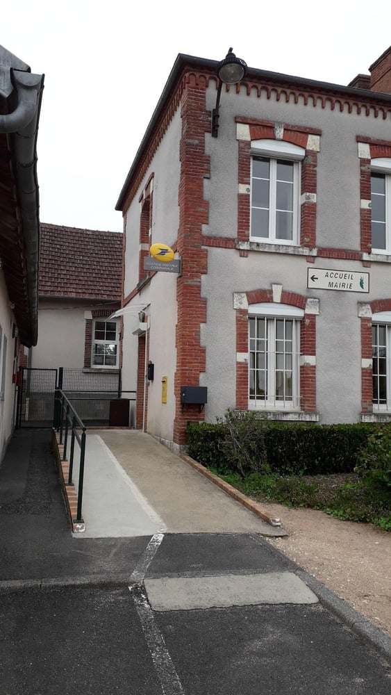 Photo du point La Poste Agence Communale ALLOGNY Mairie