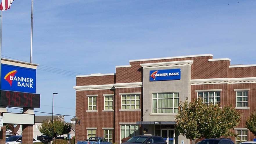 Banner Bank Clearwater branch in Kennewick, Washington
