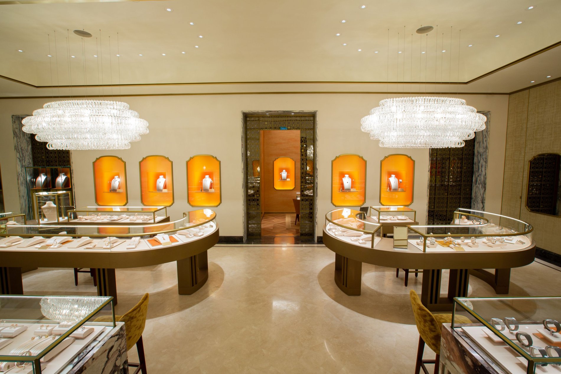 BULGARI | Fine Italian Jewellery, Watches & Luxury Goods in Macau, Avenida  da Nave Desportiva