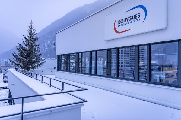 Bouygues E&S InTec Schweiz AG Chur Balkon Winter