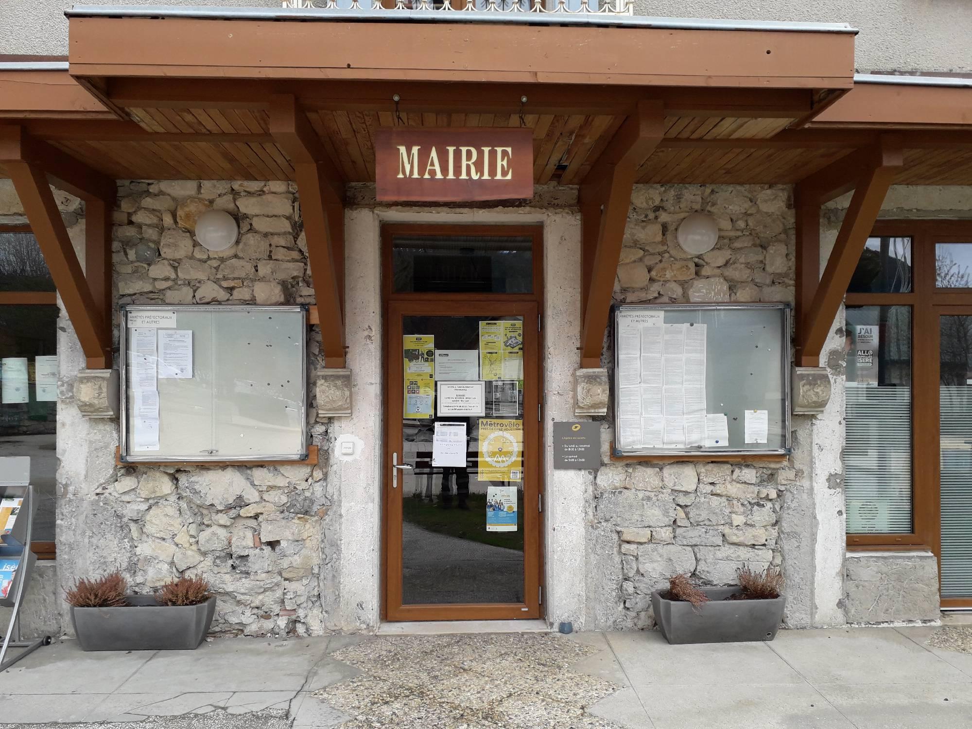 la-poste-agence-communale-le-sappey-en-chartreuse-mairie-38700-la-poste
