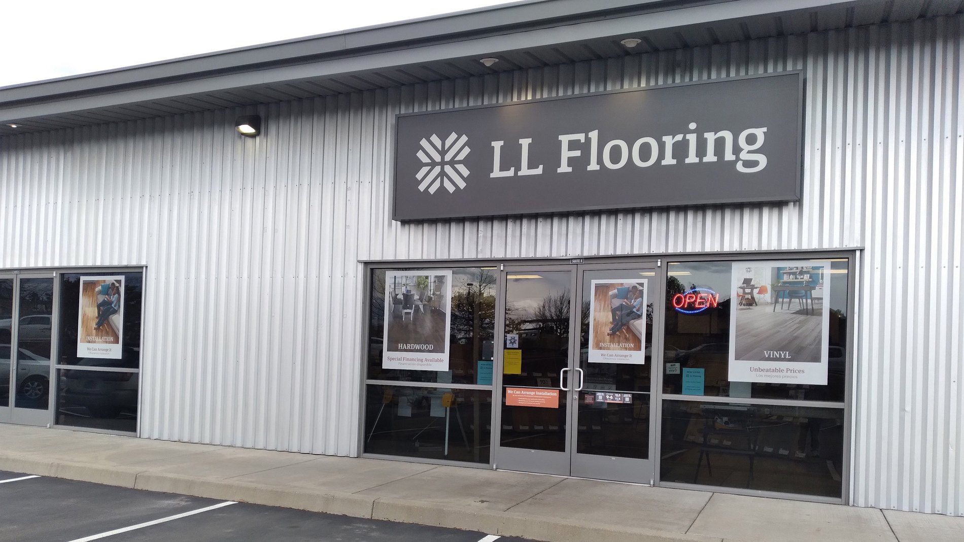 LL Flooring #1375 Bend | 20505 Robal Rd | Storefront