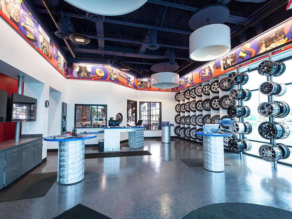 Tire Discounters Beechmont III tires, alignment, brakes, autoglass in