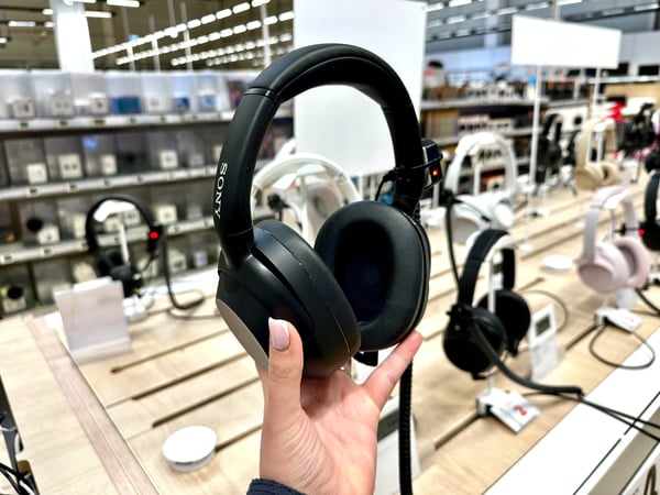 50€ de remise immédiate sur le casque SONY ULT WEAR Noir du 1er au 28 avril 2026 dans votre Boulanger Sarcelles