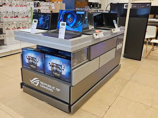 Table gaming et univers gamer  Boulanger Bordeaux Lac