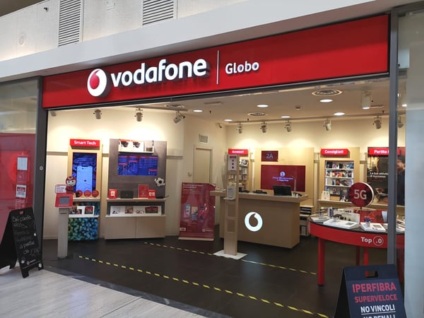 Vodafone Store | Il Globo Busnago
