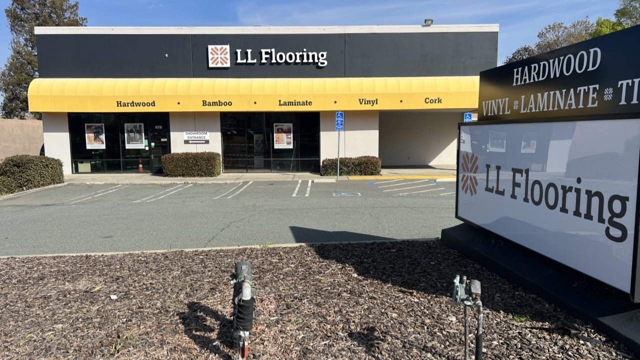 LL Flooring #1356 Pittsburg | 2685 East Leland Road | Storefront