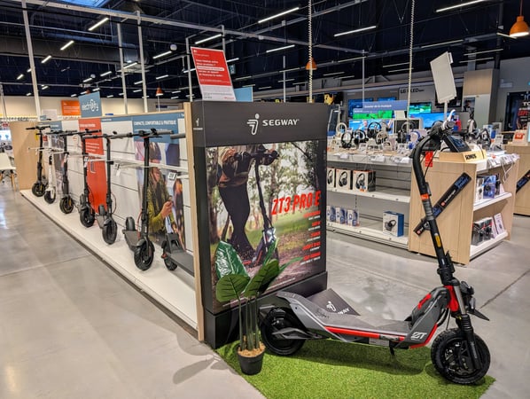 Les trottinettes de notre magasin Boulanger Persan Chambly avec les derniers modèles SUV !