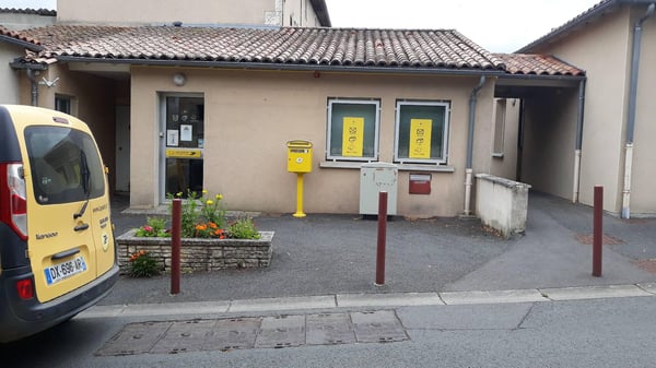 Photo du point La Poste Agence Communale BERUGES Mairie