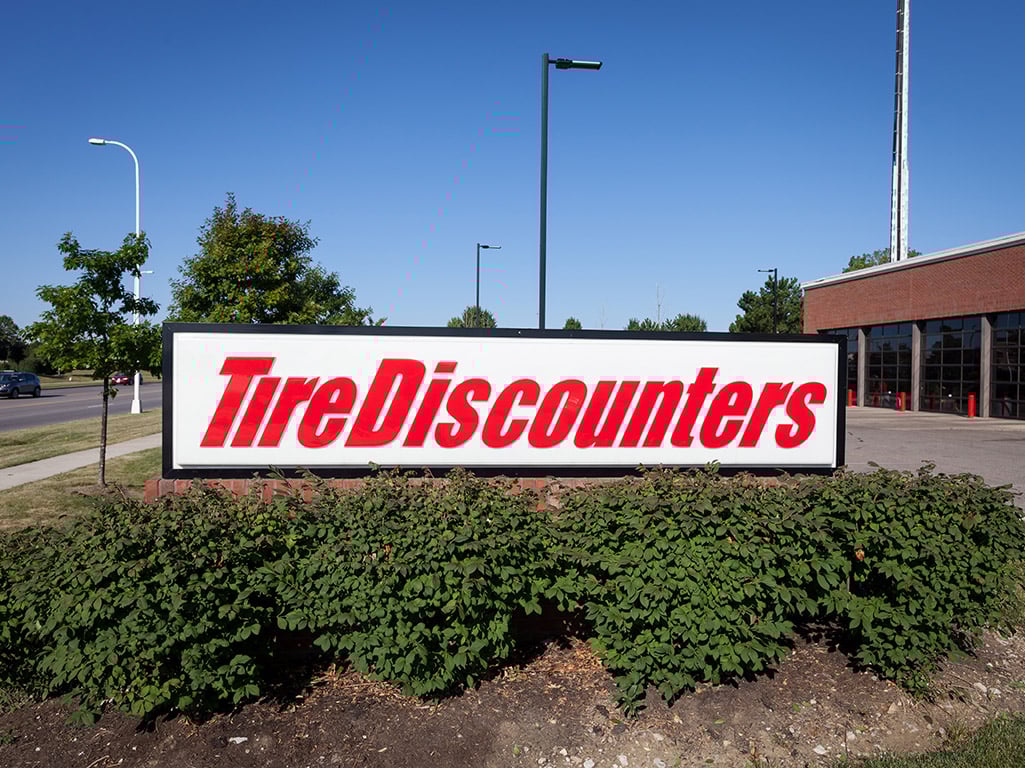 Tire Discounters Polaris tires, alignment, brakes, autoglass in