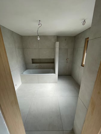Qestaj Carrelage - Pose de carrelage sol et mur salle de bain