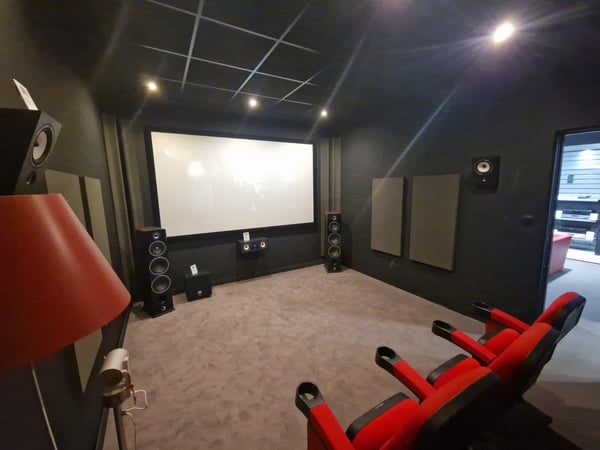 Salle Cinéma de votre magasin Boulanger Montmorot !