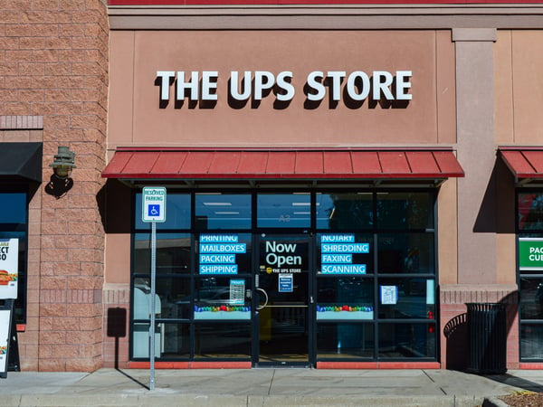 Storefront of the UPS STORE 7649